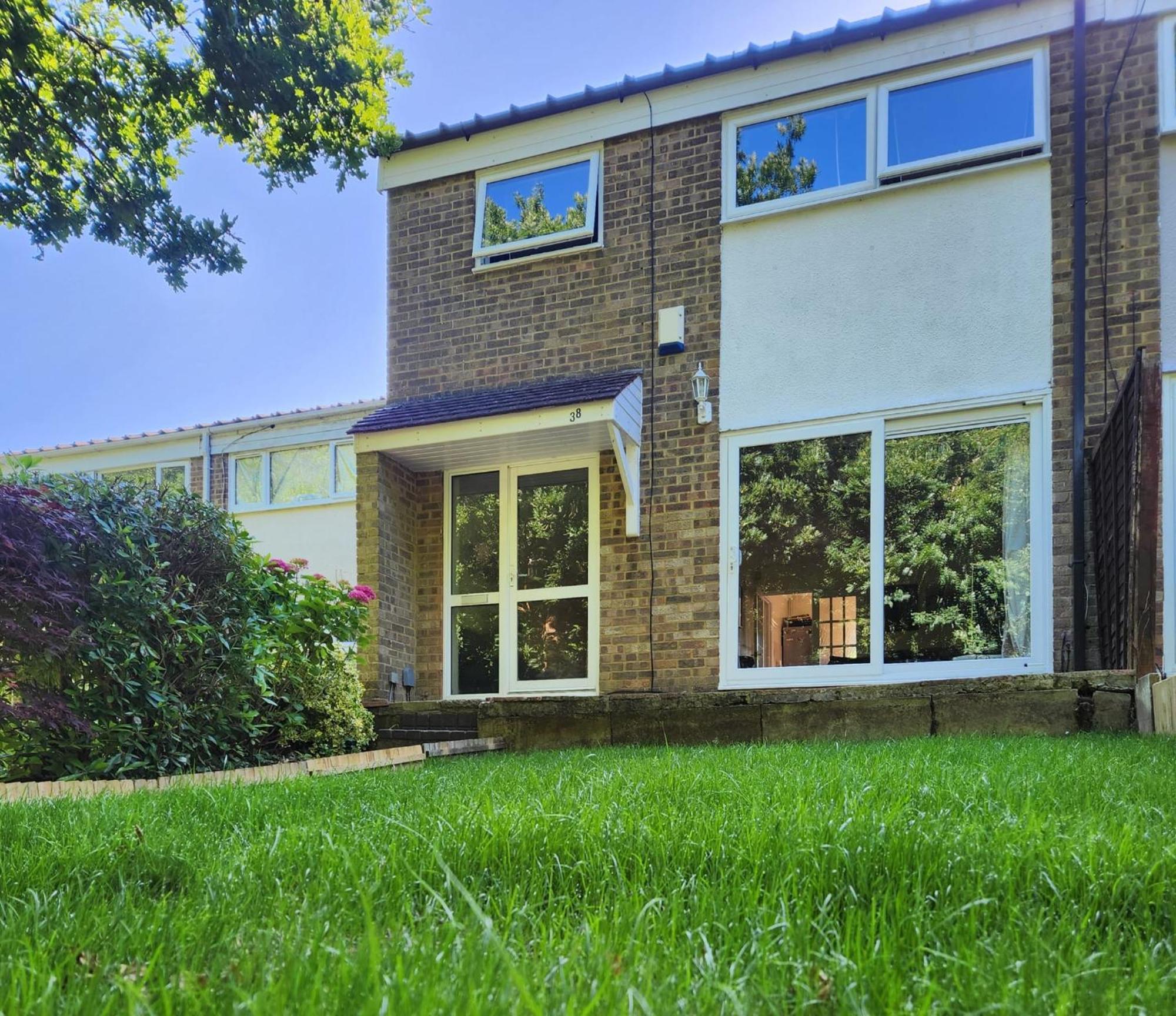 Twin Room In Crawley,Gatwick,West Sussex Ifield Exterior photo